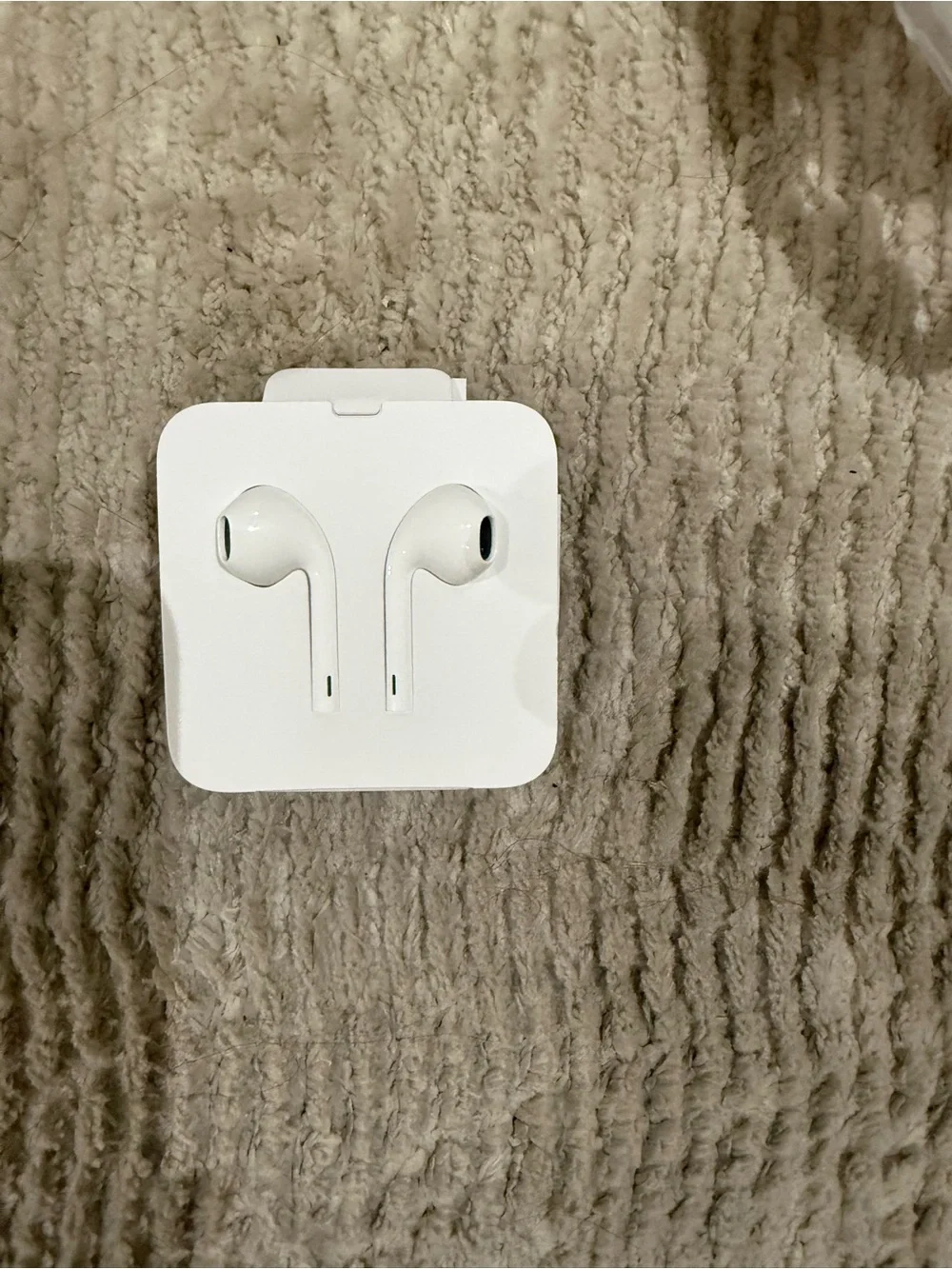 Wired EarPods with Lightning Connector, NWOT